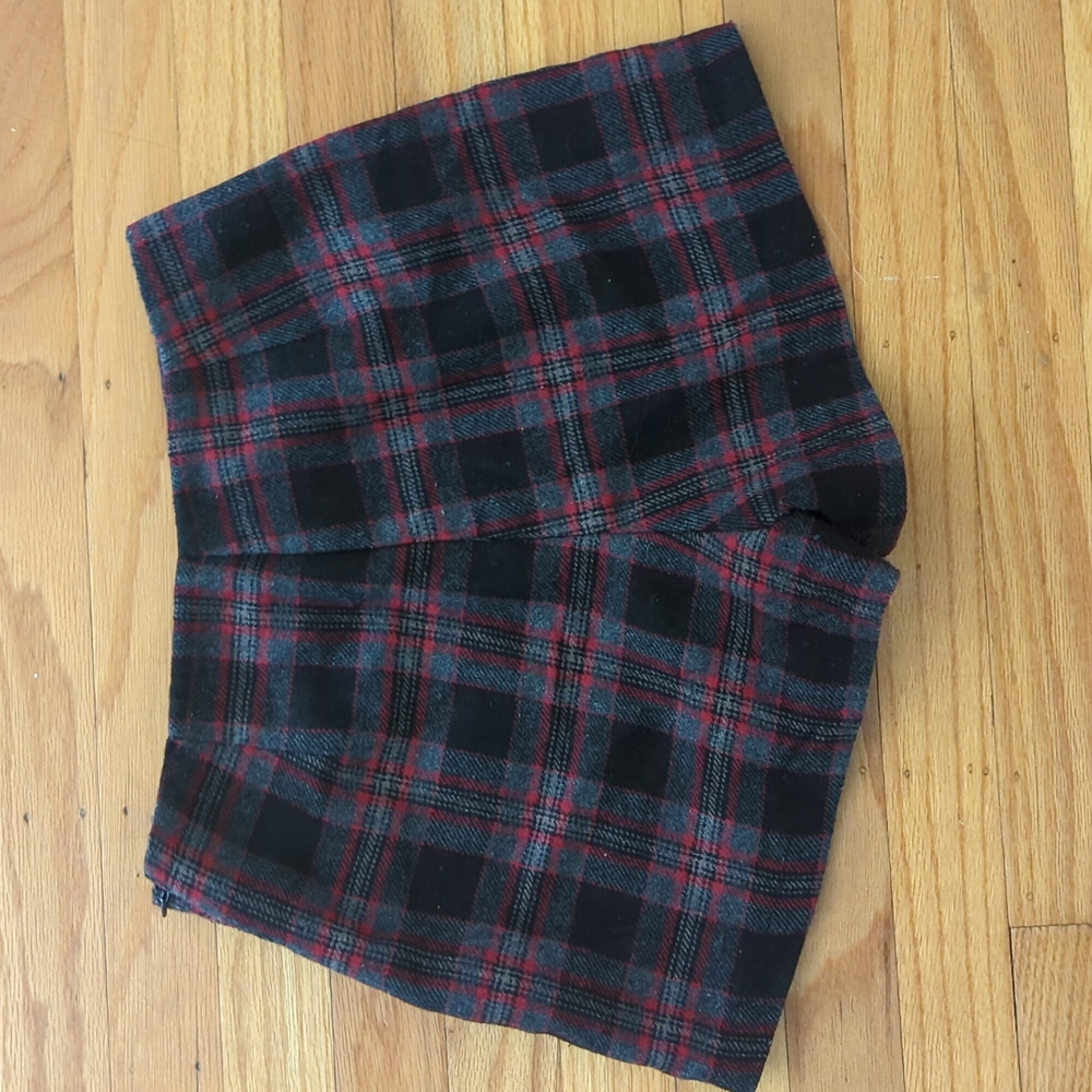Forever 21 plaid shorts - Picture 4 of 4